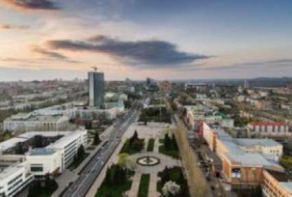 В Донецке слышны мощные взрывы