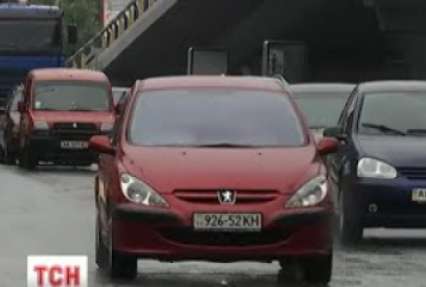 Імпортні автомобілі в Україні мають подешевшати вже за місяць-два