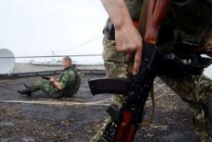 Террористы продолжают обстреливать украинских бойцов