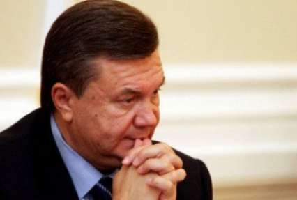 Адвокаты Януковича пытаются договориться о его допросе в режиме видеоконференции