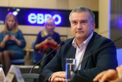 Аксенов пообещал защитить крымских чиновников от «деятелей с материка»