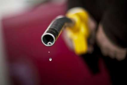 АМКУ рекомендовал ряду компаний снизить цены на бензин