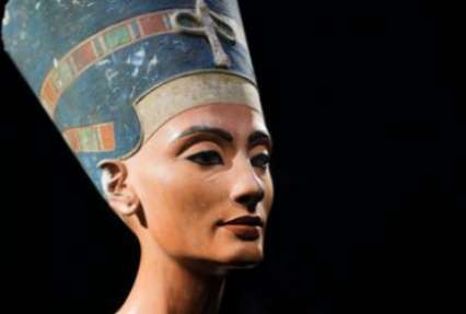 Археологи нашли тайный вход в гробницу Нефертити