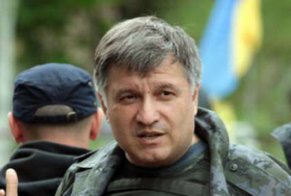 Аваков: На Донбассе полиция будет чуть жестче, но вдвое вежливее