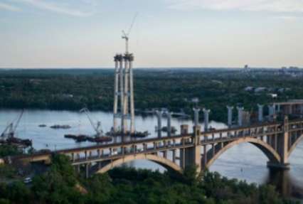 Чего запорожцы хотят от президента: памятник Махно, защитить экологию и достроить мосты