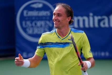Долгополов вышел в 1/8 финала на турнире в Вашингтоне