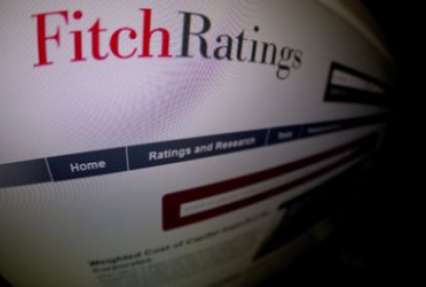 Fitch понизило рейтинг Украины до преддефолтного уровня после договоренности с кредиторами