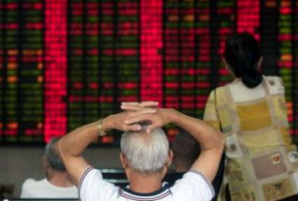 Фондовый рынок Китая опять обвалился