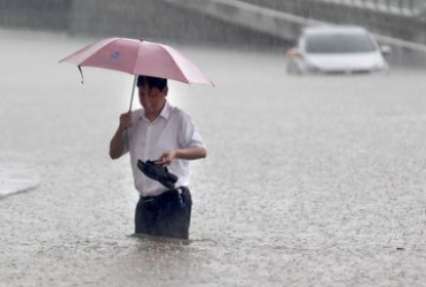 Из-за ливней в Китае эвакуировано более 16 тысяч человек