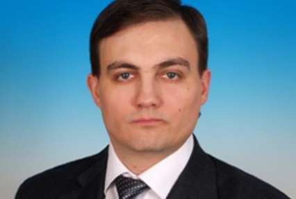 Кандидат в губернаторы Омской области отказался брать собутыльников в кабмин