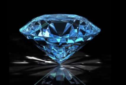 Китаянка проглотила украденный с выставки алмаз