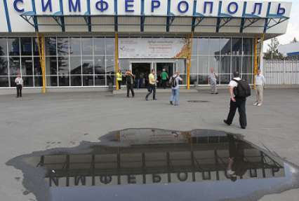 Крымчане массово отбывают на материк из-за низких зарплат на полуострове