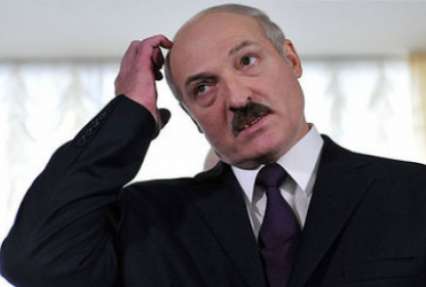 Лукашенко отказался сдерживать курс доллара в Беларуси