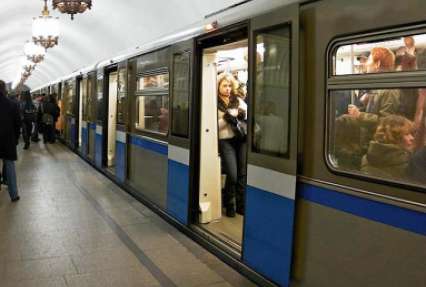 Машинист московского метро, спасший упавшего на пути щенка, получил взыскание