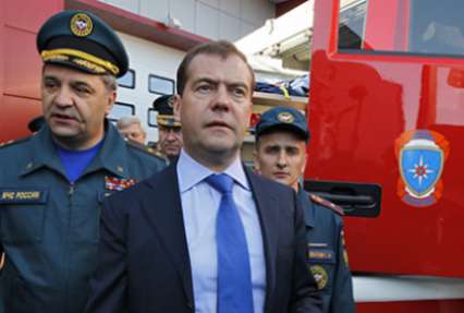 Медведев послал Пучкова в охваченную пожарами Сибирь