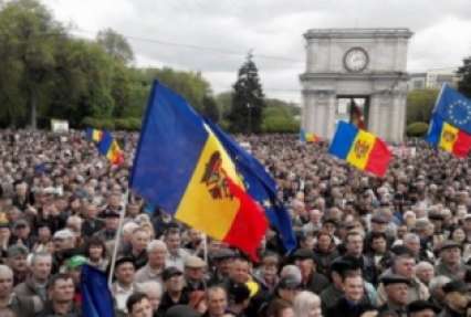 Митинг в Молдове: под Генпрокуратурой произошли столкновения с полицией