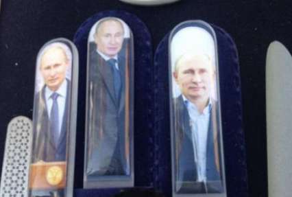 Москвичка опубликовала фотографии пилочек для ногтей с портретом Путина (фото)