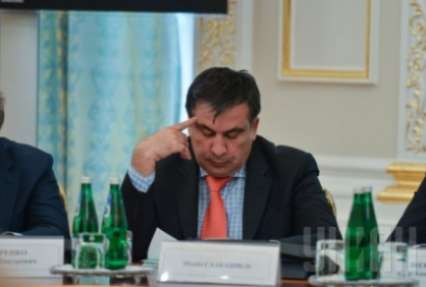 На сайте президента появилась петиция с предложением уволить Саакашвили за провал реформ и саморекламу