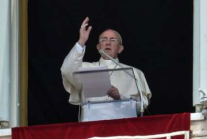 Папа Франциск призвал к запрету ядерного оружия