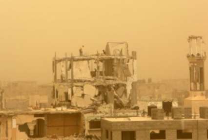 Песчаная буря в Сирии удушила три человека