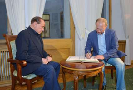 Песков раскрыл содержание разговоров Путина и Берлускони