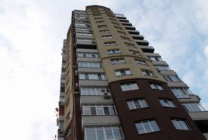 Почем жилье на Донбассе: трехкомнатную квартиру можно купить за $3 тысячи, а в Донецке окраины стали элитными