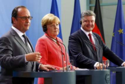 Порошенко и Меркель отвергли создание нового формата переговоров по Украине