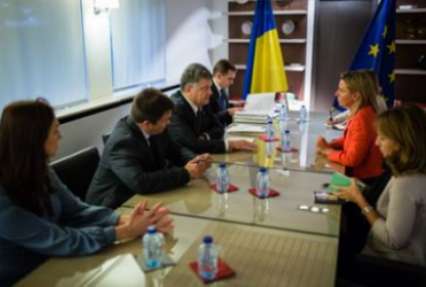 Порошенко и Могерини в Брюсселе обсудили усиление санкций против РФ