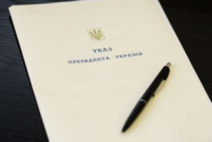 Порошенко посмертно наградил 64 бойцов, которые погибли в зоне АТО