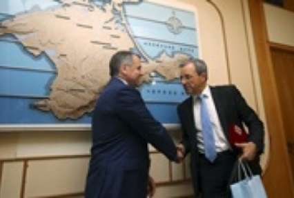 Посетившим Крым депутатам Франции запретили въезд в Украину