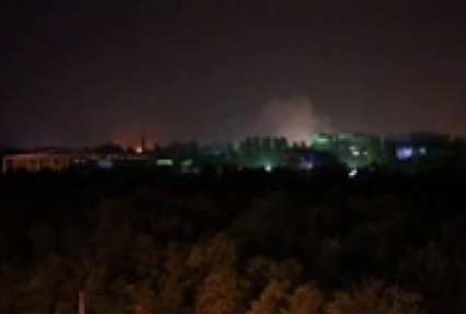 Появились видео мощных обстрелов Донецка в ночь на 16 августа