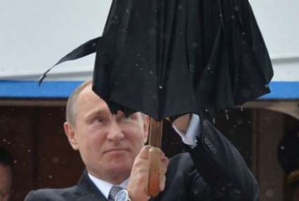 Путин решил заняться йогой