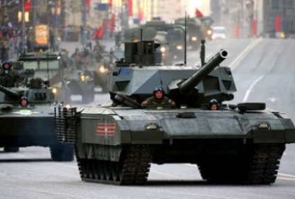 Россиянам показали, как стреляет новый танк 