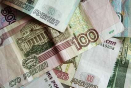 Российский рубль продолжил идти ко дну