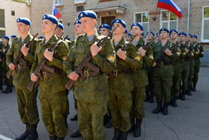 Социологи обнаружили изменившееся отношение к армии в РФ: одобрение ВС и желание служить достигло максимума