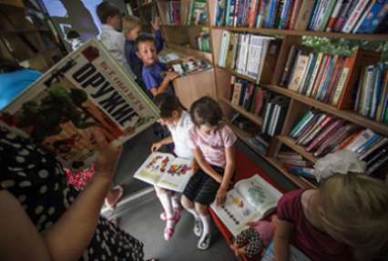 Свердловские школьные библиотеки избавятся от книг фонда Сороса