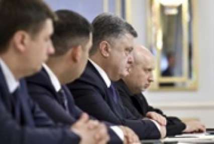 У Порошенко заявили об усилении обороны Мариуполя