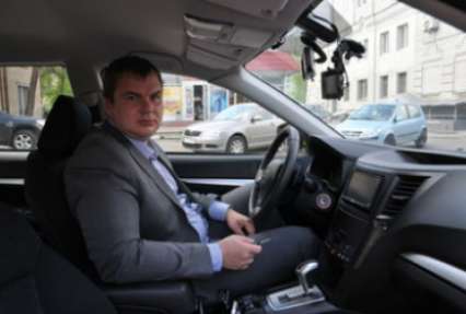 У раненого экс-министра Булатова угнали машину
