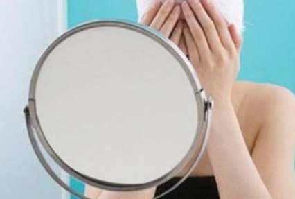 Ученые выяснили опасное свойство зеркал