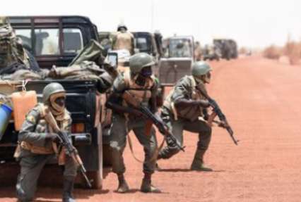 В деревне на севере Мали неизвестный застрелил 10 мирных жителей