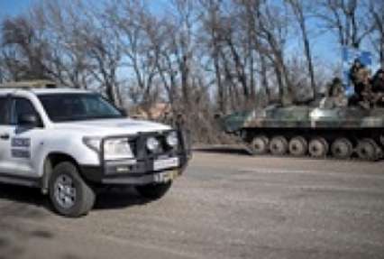 В Донецке ночью сгорели четыре авто миссии ОБСЕ