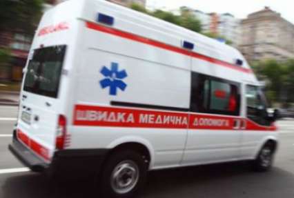 В Харькове таксист сбил детей возле школы
