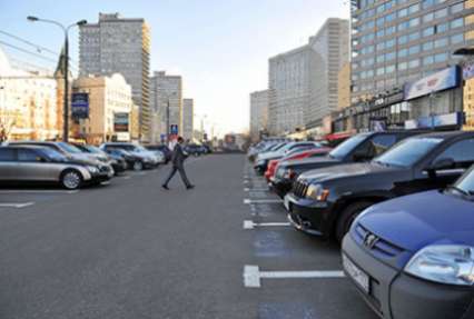 В московских автошколах научат пользоваться платными парковками