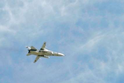 В РФ с начала июня разбился пятый военный самолет: в Хабаровском крае погибли оба пилота бомбардировщика Су-24М