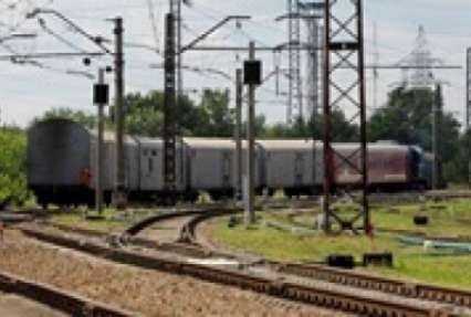 Возле Славянска поезд сбил насмерть трех человек