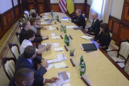 Яценюк и конгрессмены США обсудили способы защиты Украины от российской агрессии
