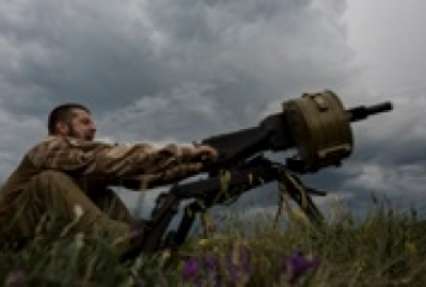 За день сепаратисты более 70 раз обстреляли украинских военных - штаб АТО