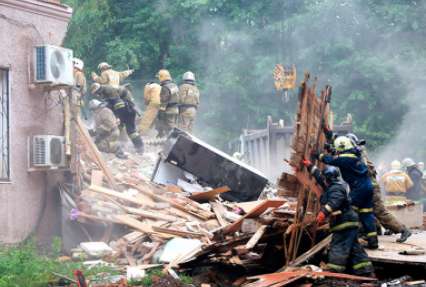 Завершен разбор завалов на месте обрушения дома в Перми