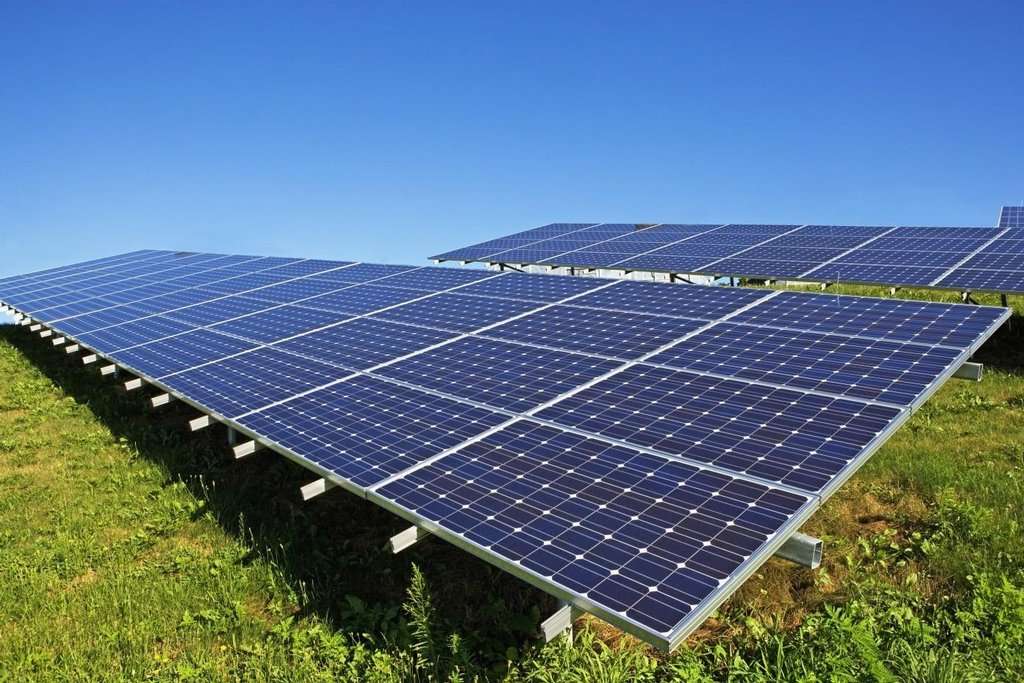 Панели для солнечных электростанций: обзор новинок 2020 года