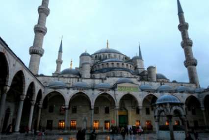 Кабмин одобрил поездки в Турцию по ID-карточкам